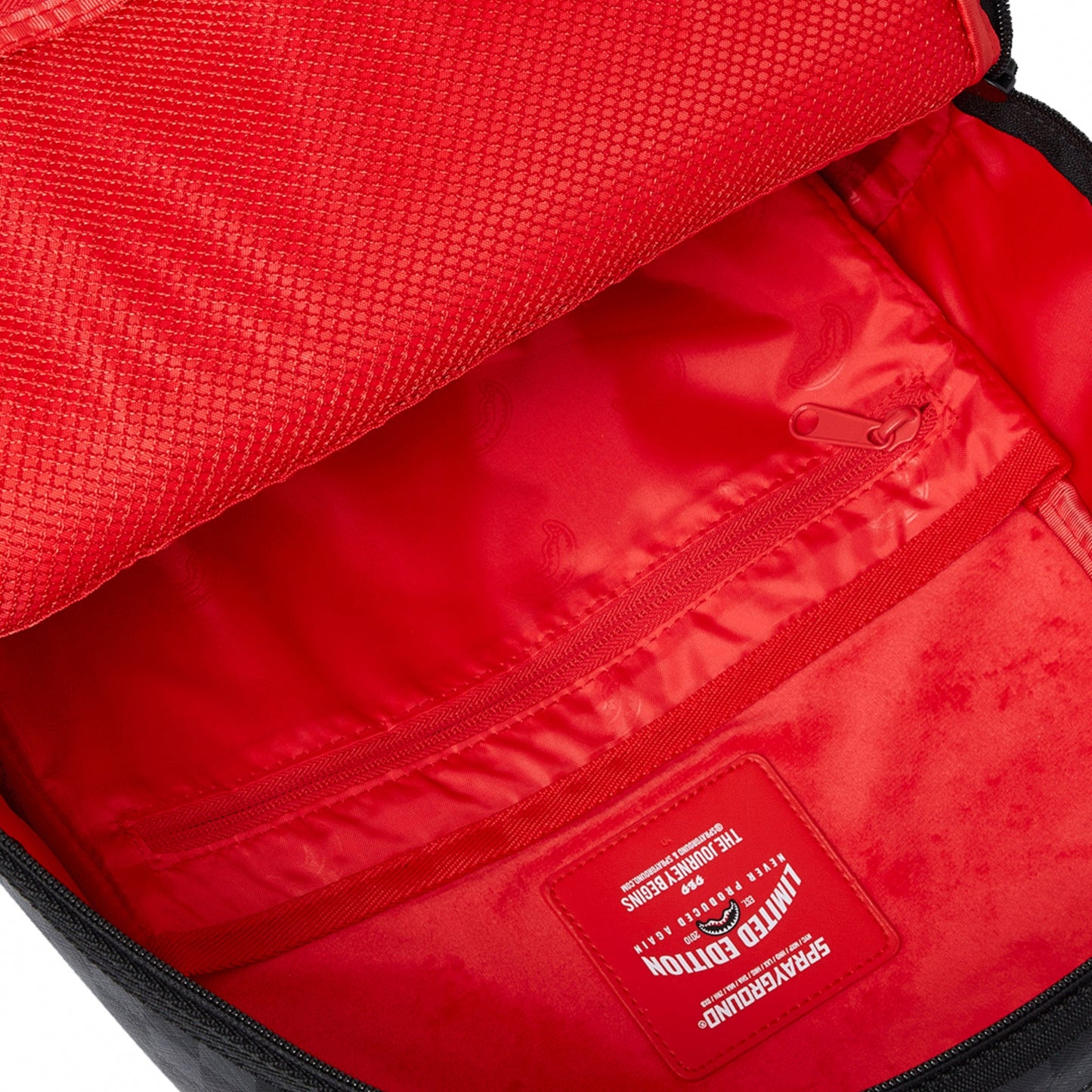 Zaino Sprayground Shark Smashed Through Backpack UNICO
