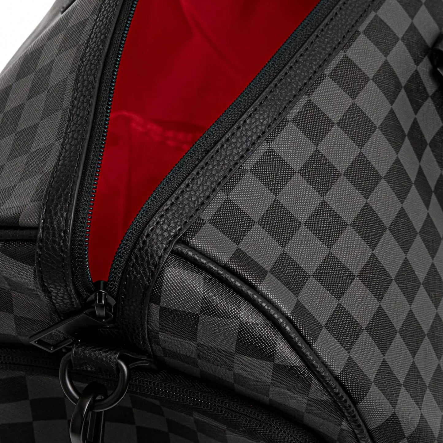 Borsone Sprayground Unfinished Shark Duffel