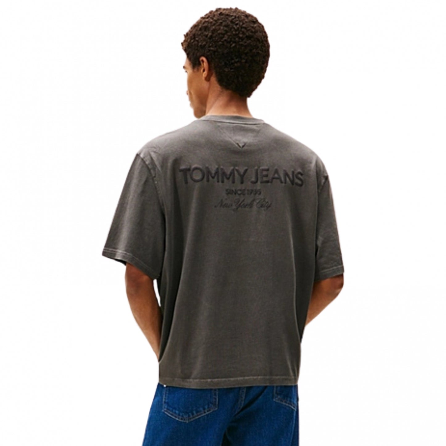 Maglietta Tommy Jeans 90s New Classics SS Tee NERO