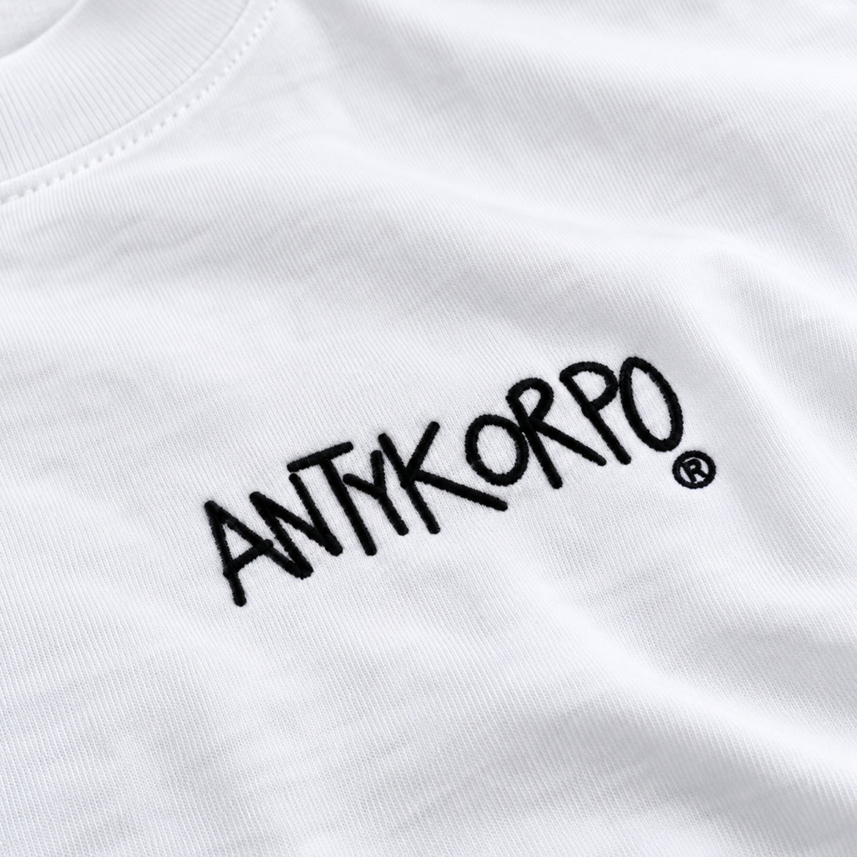 Maglietta Antykorpo LS Logo Tee BIANCO
